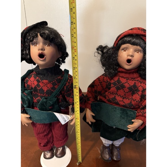 Vtg Christmas Caroler Dolls Set Brunette Burgundy Nordic Velvet Choir Decor 18" - Picture 5 of 7